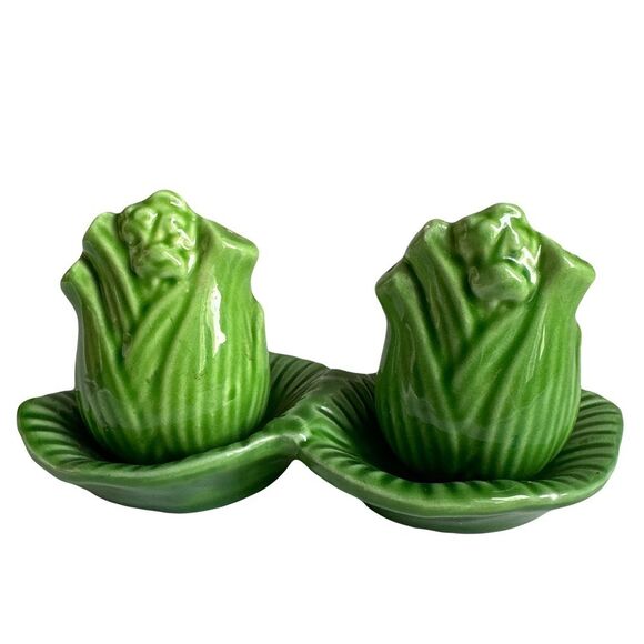 Vintage Green Fennel 1970’s Salt and Pepper Shakers - Picture 3 of 3